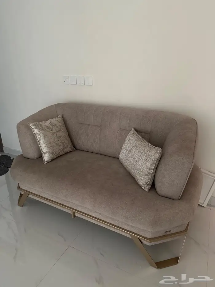 كنب للصاله للبيع لاعلى سوم 1