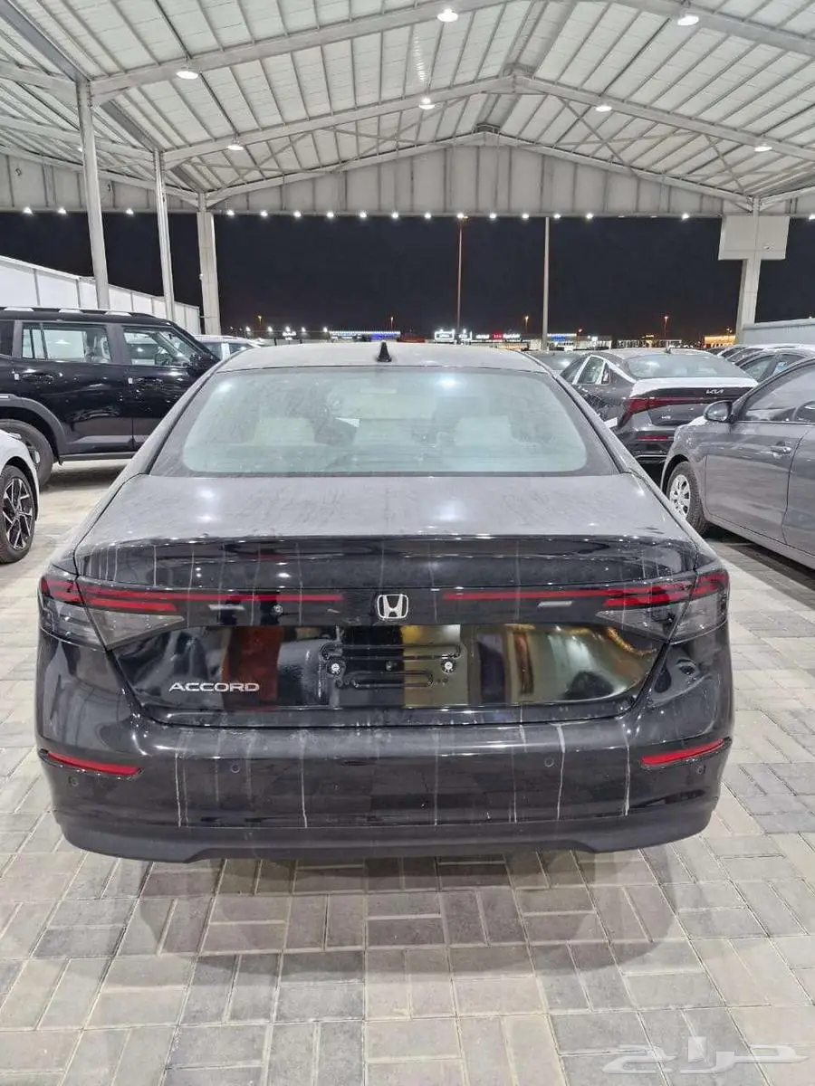 هوندا اكورد ستاندر LX 2025 4