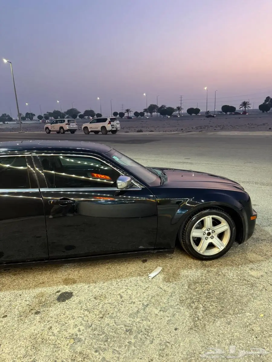 للبيع كرايسلر c300 2008 فل كامل 19