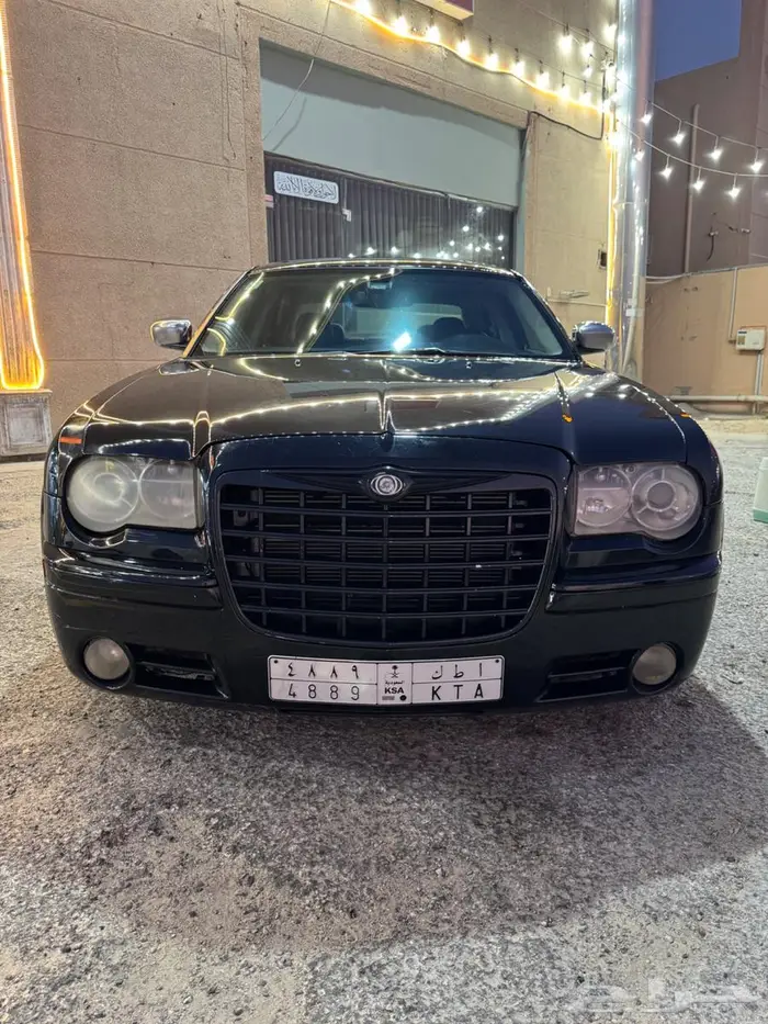 للبيع كرايسلر c300 2008 فل كامل 17
