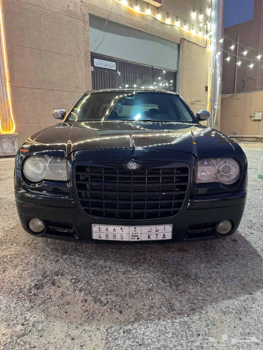 للبيع كرايسلر c300 2008 فل كامل 17