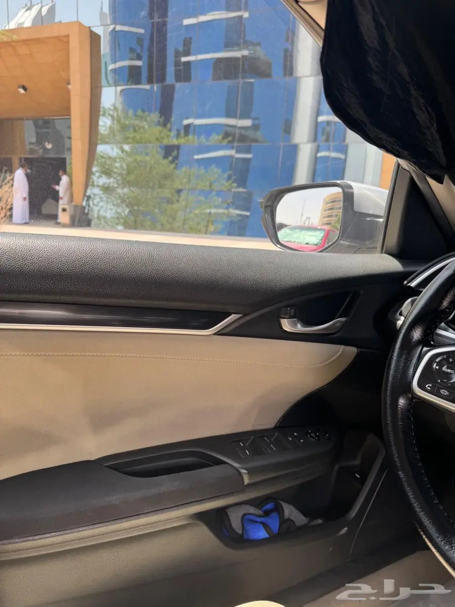Honda Civic 2020 1