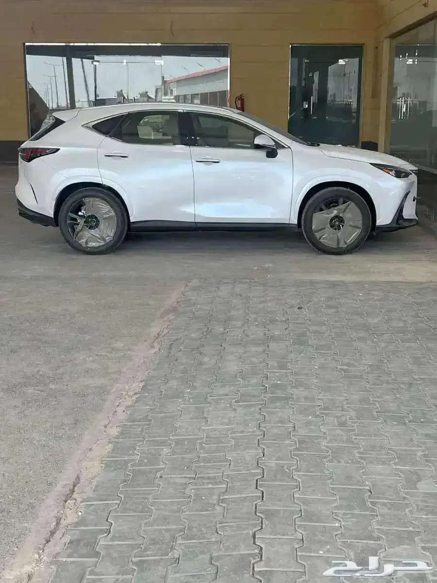 لكزس NX350 فئة AA خليجي 2025 بقسط 2512 لدى الحسن 2