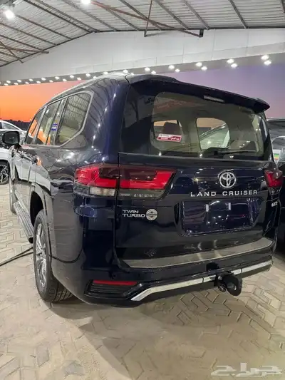 تويوتا لاندكروزر 2024 بنزين GXR3 السعر. (285000) 10