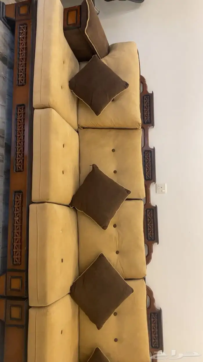 السلام عليكم اعرض لكم كنب منزلي لا يشكو من شي على سوم 2
