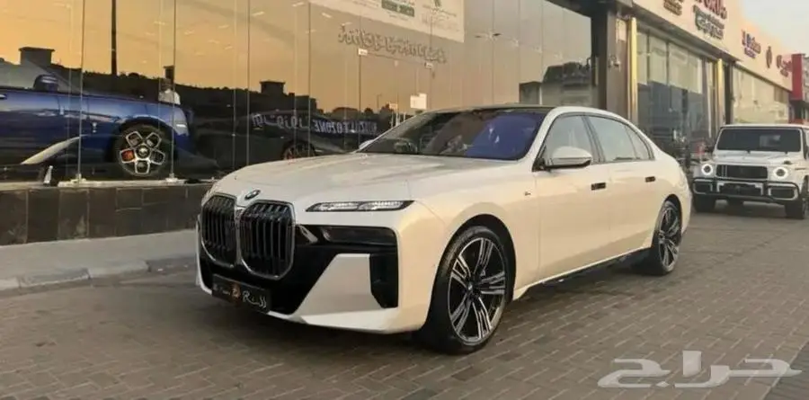 بي ام دبليو الفئة السابعة 2023 0