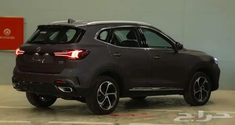 ام جي HS COM 2024 الأداء الراقي في كل رحلة 4