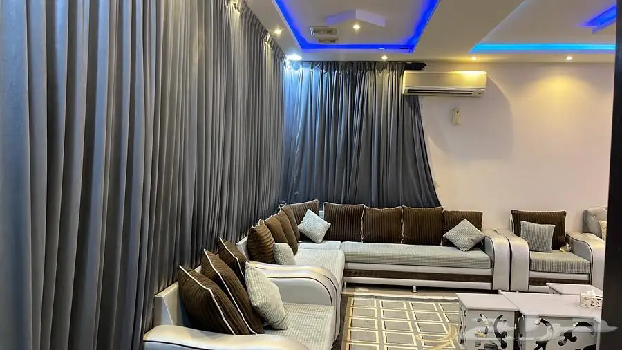 استراحة للبيع مكونه من اثنان شاليهات 48