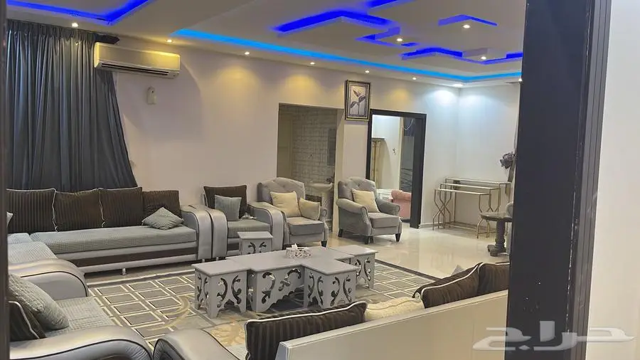 استراحة للبيع مكونه من اثنان شاليهات 58