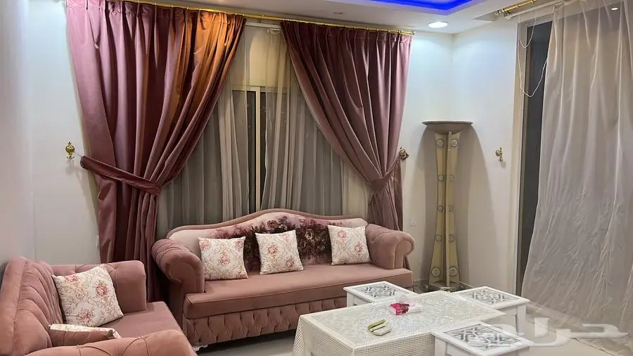 استراحة للبيع مكونه من اثنان شاليهات 56
