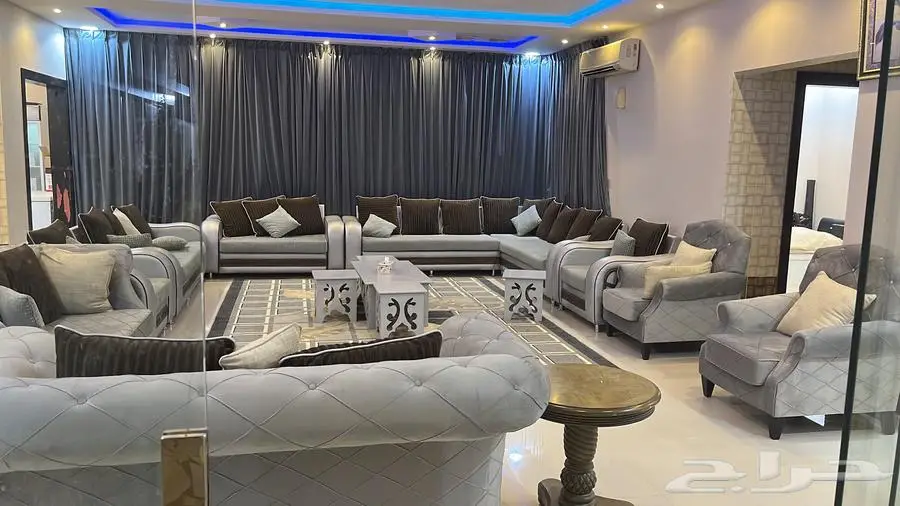 استراحة للبيع مكونه من اثنان شاليهات 1