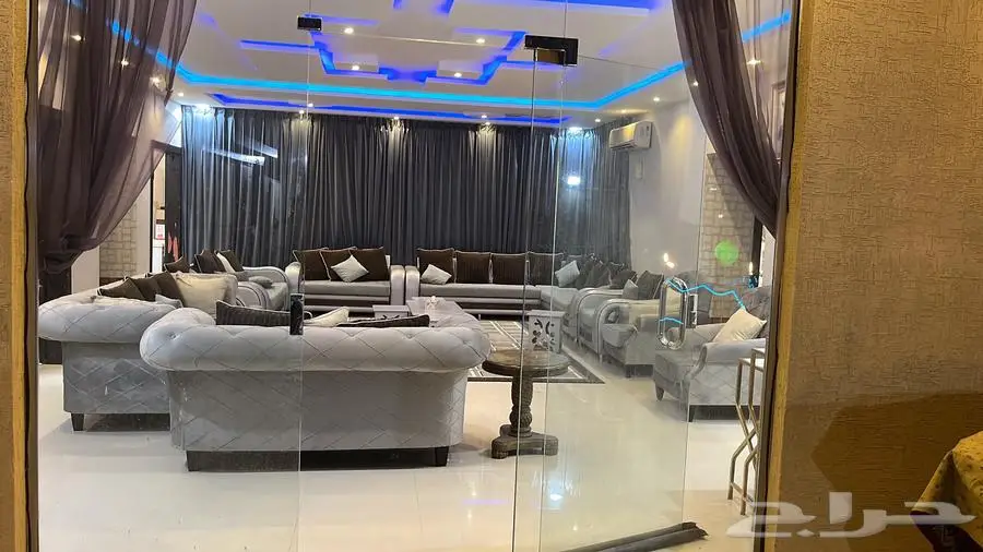 استراحة للبيع مكونه من اثنان شاليهات 2