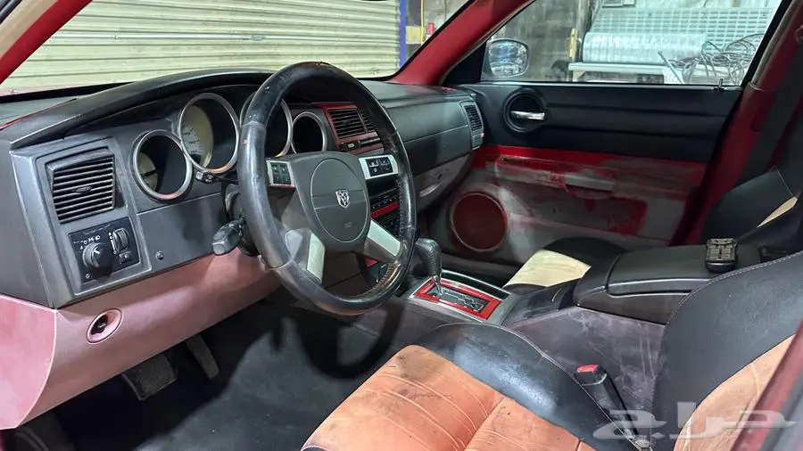 دوج تشارجر SRT8 2007 احمر 6.1L 5