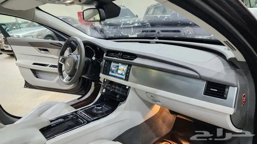 جاكور XF 2018 8