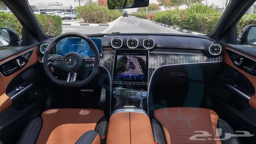 مرسيدس بنز c200 بريميوم 2025 خليجي اصفار مع ضمان الوكيل 9