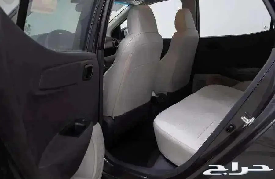 هيونداي i10 جراند 2025 11