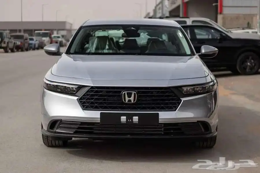 هوندا اكورد LX ستاندر 2025 كاش وبنك 1