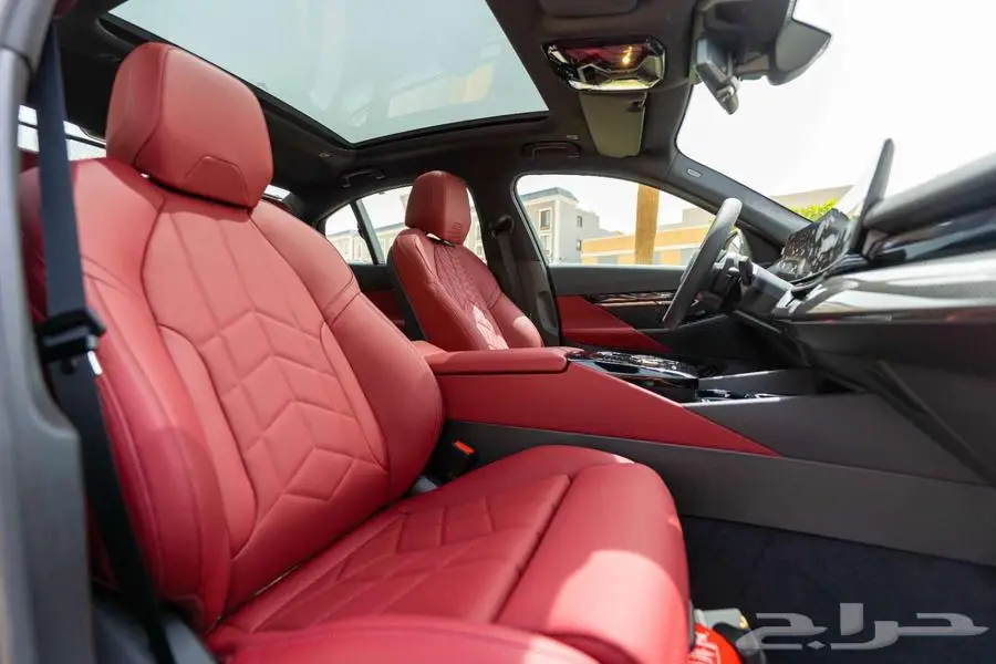 BMW 520 M KIT 2025 رمادي خليجي زيرو 5