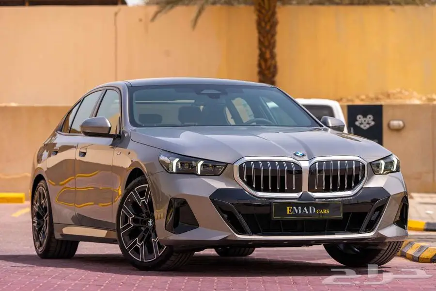BMW 520 M KIT 2025 رمادي خليجي زيرو 0