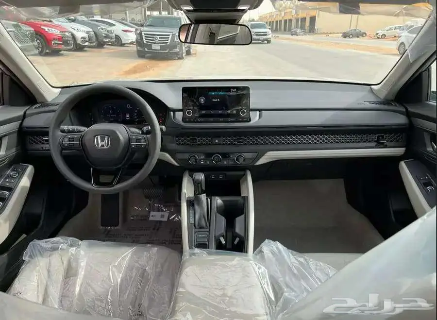 هوندا اكورد LX ستاندر 2025 كاش وبنك 9