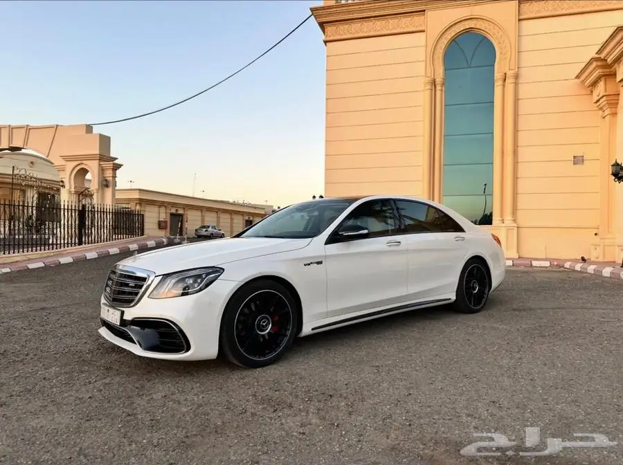 للبيع مرسيدس 2014 يخت S400 معدل كامل S63 2020 2