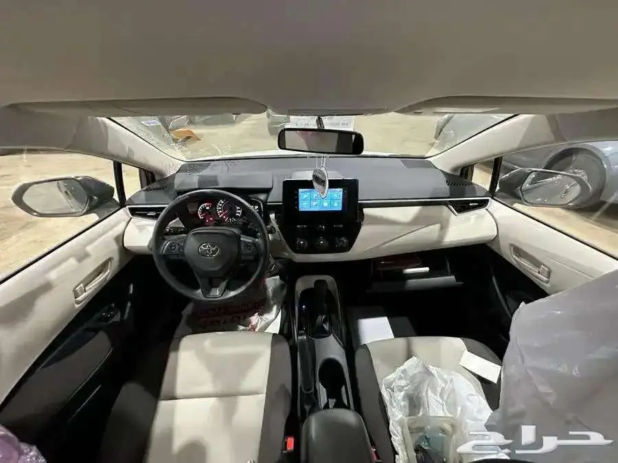 تويوتا كرولا XLI ستاندرد ماكينه 2000 سعودي موديل 2025 3