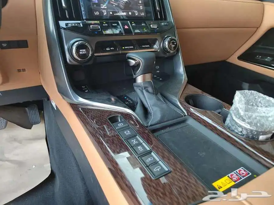 لكزس LX600 سعودي 2025 BB عرض خاص 553000 شامل الضريبه والوحات 12