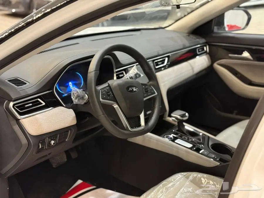جاك J7 موديل 2025 أنيق واقتصادي بلمسة رياضية 9