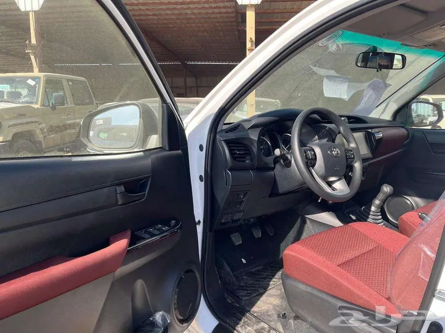 هايلوكس غمارتين GLX 2025 4
