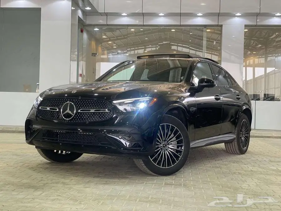 مرسيدس GLC 300 نايت بكج 2024 - فل كامل ( بطاقه جمركيه ) 3