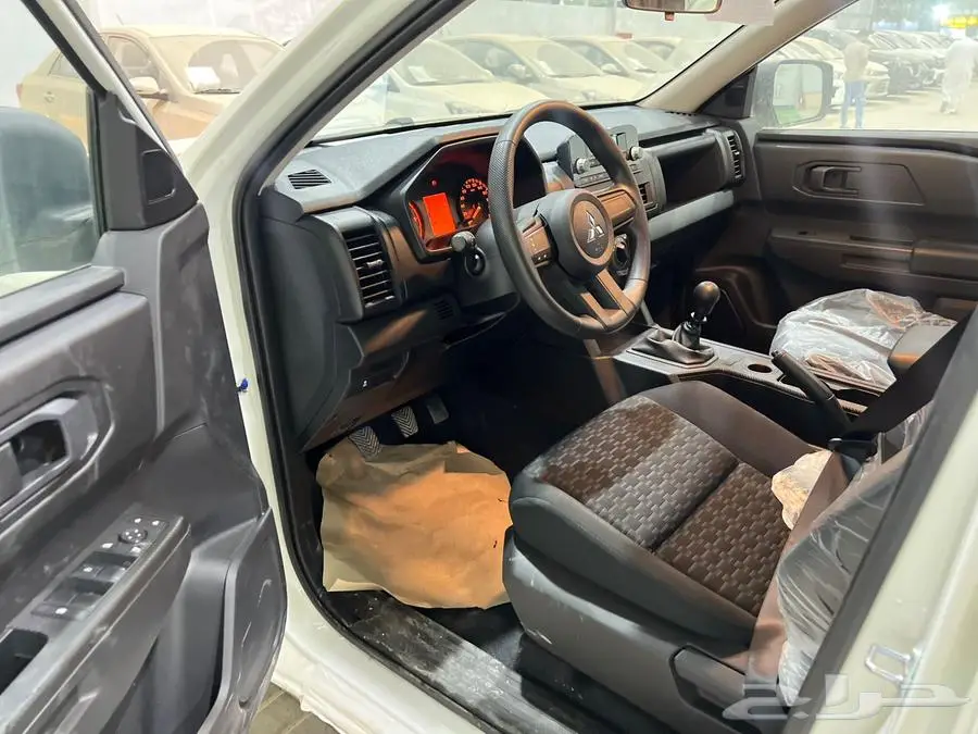 ميتسوبيشي L200 غمارتين 2024 بدون دبل (قير عادي) 22