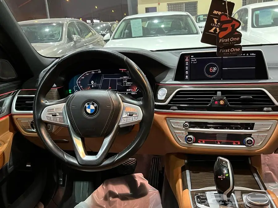 بي ام دبليو 730_2022 فل كامل سلندر سعودي 25