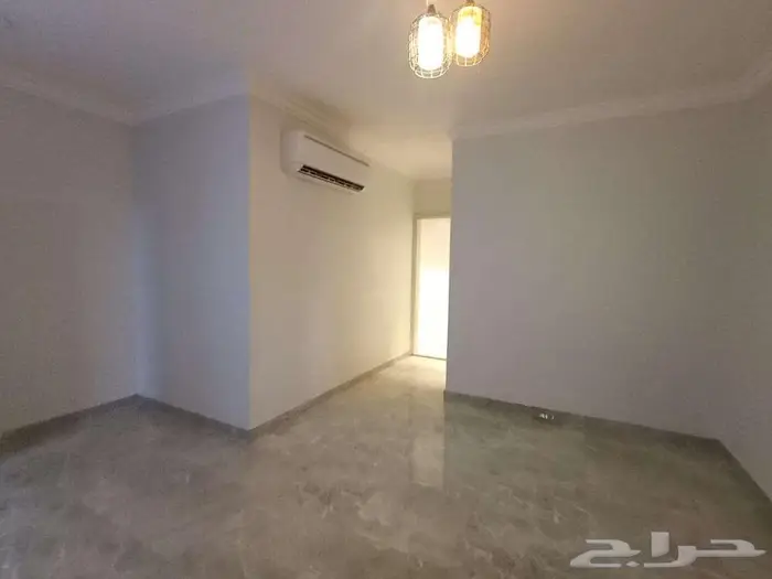 استديو للتاجير السنوي خلف وزارة الداخليه بالعليا 7