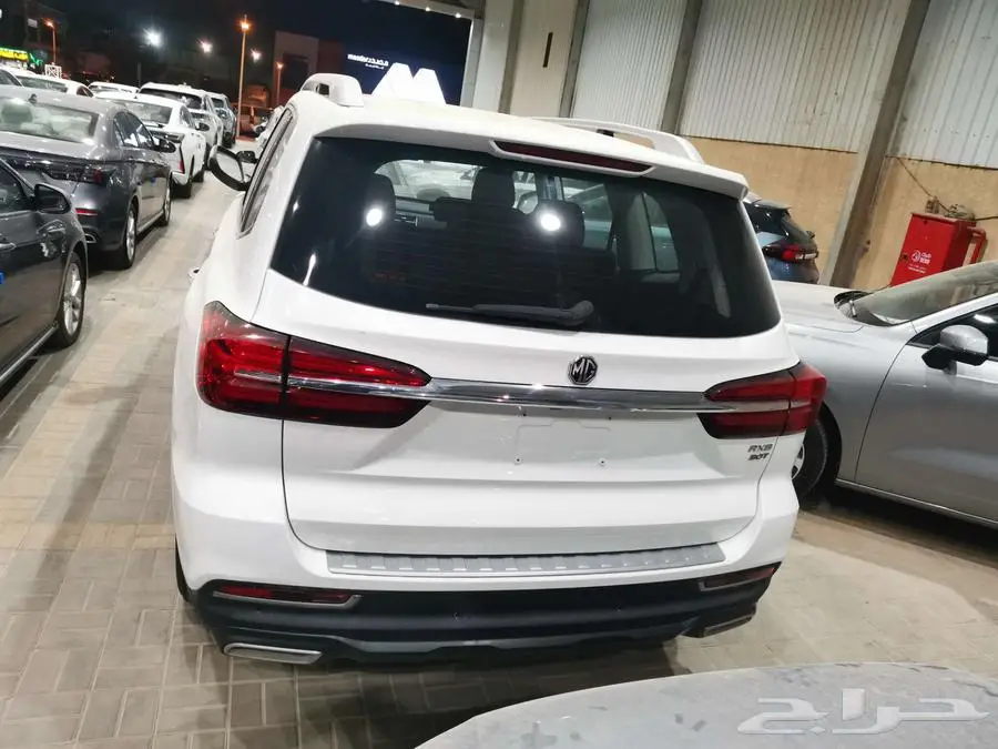 ام جي RX8 موديل 2023 سعودي 4