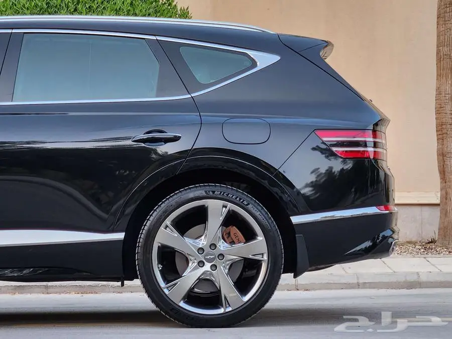 جنسس 2023 GV80 رويال 14