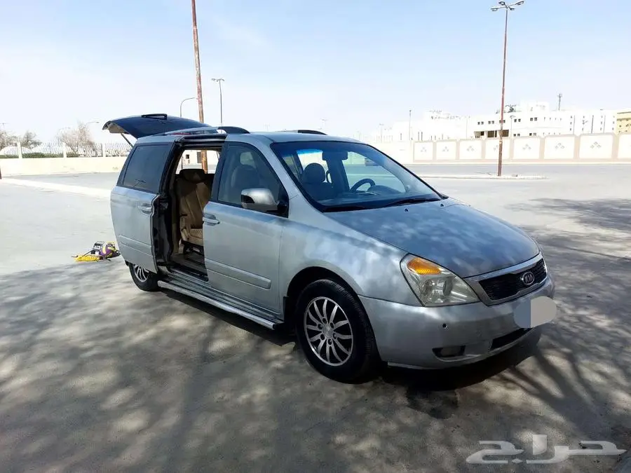 كيا كارنيفال 2011 فل كامل V6 10