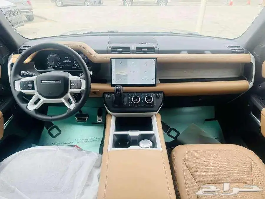 عرض خاص لاند روفر ديفندر HSE V6 فل 2025 7