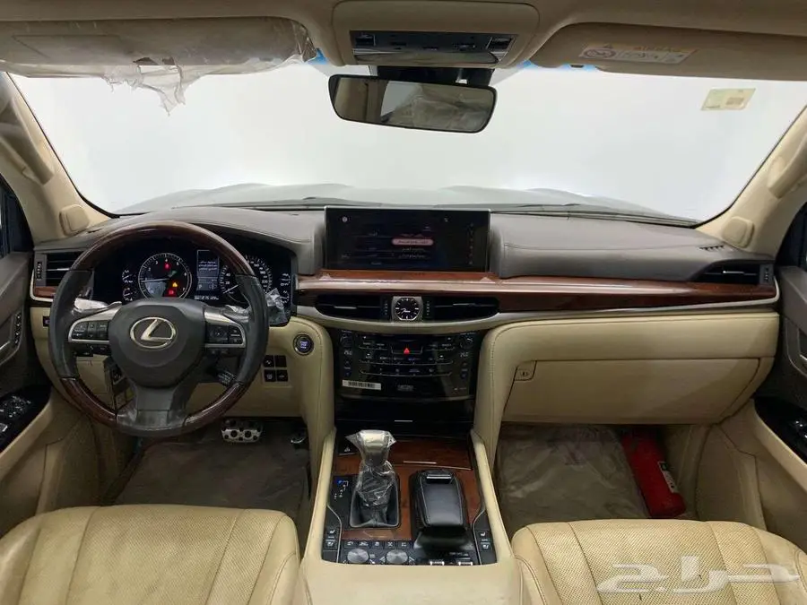 لكزس LX 570 SUPER SPORT 2021 23