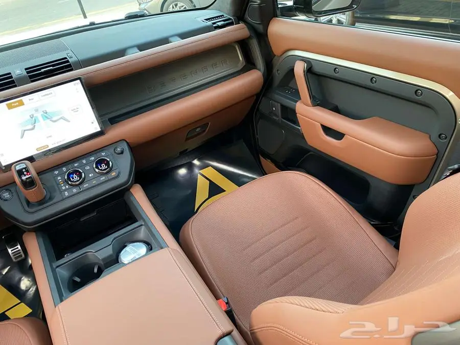2025 Defender OCTAملك الأداء والفخامة والسيطرة على التضاريس 10