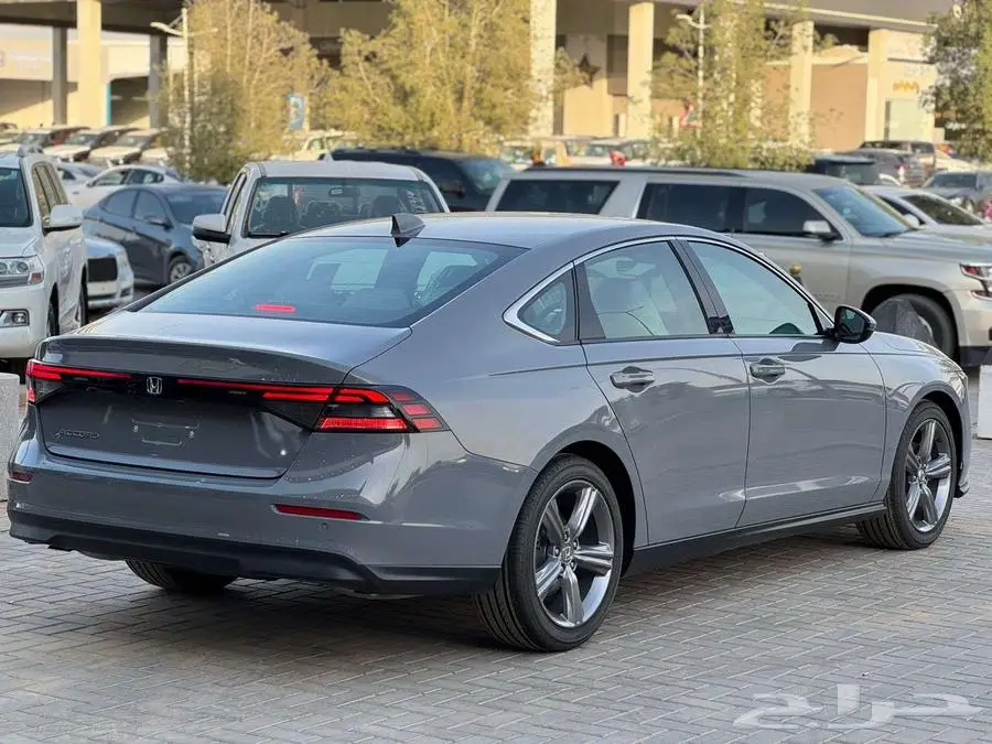 هوندا اكورد EX نص فل موديل 2025 12