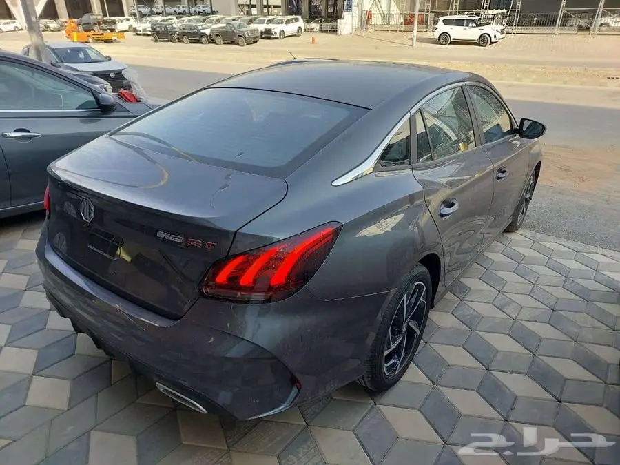 MG GT 2024ام جي جي تي نص فل فتحة سقف موديل 2024 3