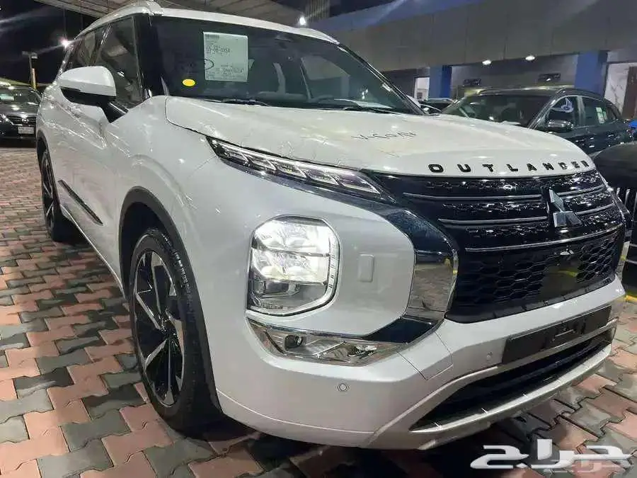 ميتسوبيشي اوتلاندر 2025 بريميوم كاش و اقساط 1