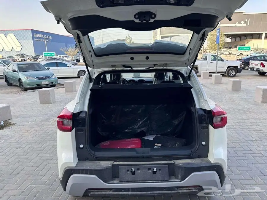 نيسان ماجنايت فئة Sموديل 2025 11