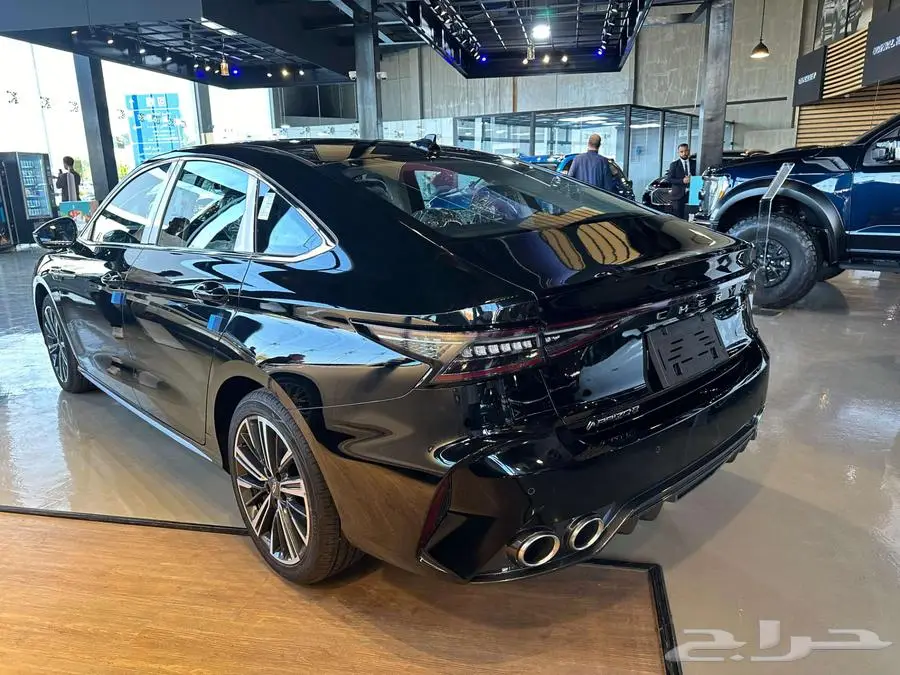 شيري اريزو 8 2025 لاكجري عروض شركة سفنز للسيارات 1