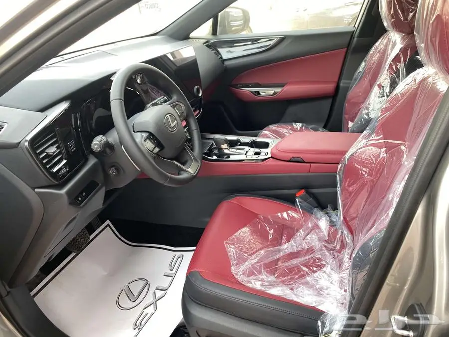 لكزس NX 350 AA 2025 تيتانيوم داخلي احمر 10