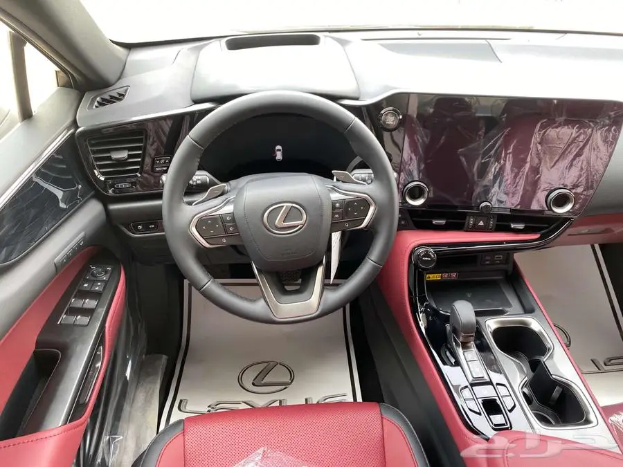 لكزس NX 350 AA 2025 تيتانيوم داخلي احمر 5