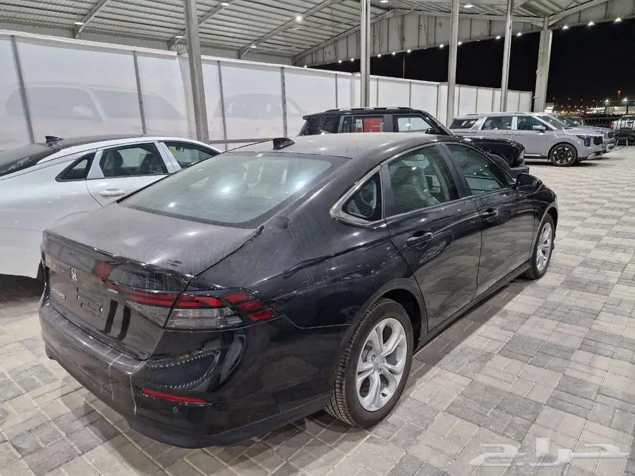 هوندا اكورد ستاندر LX 2025 3