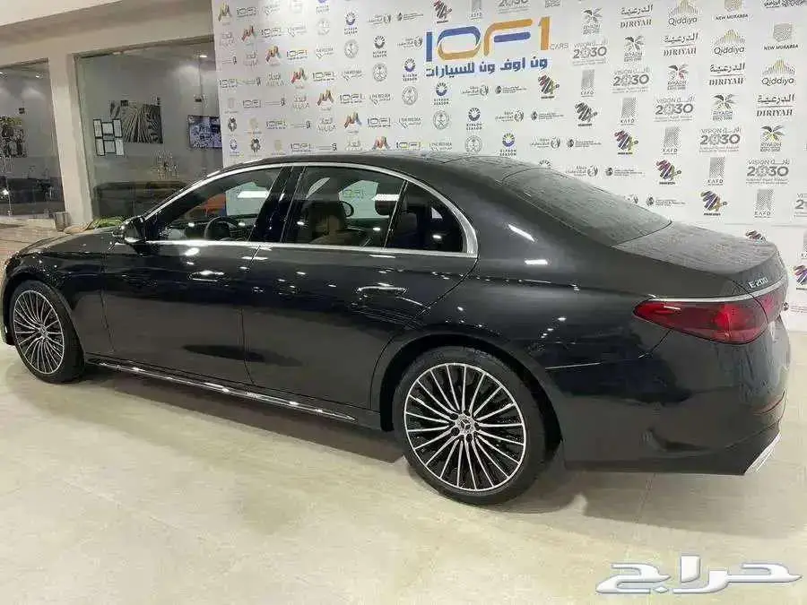 NEW - 2025 - E200 4