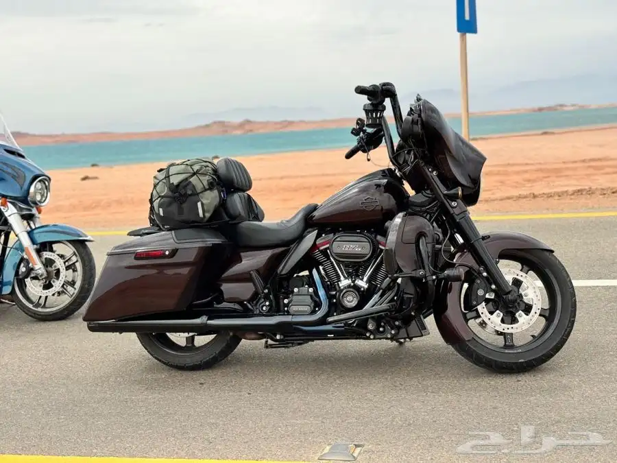 دباب هارلي Street Glide CVO 1
