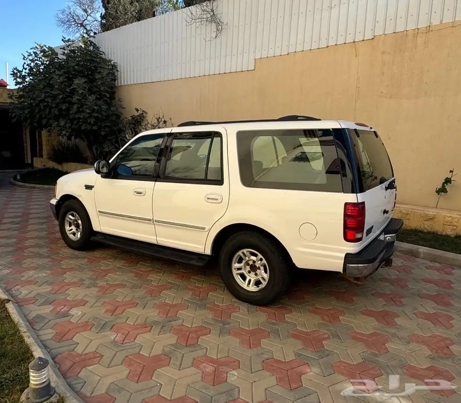 فورد اكسبدشن 2002 4